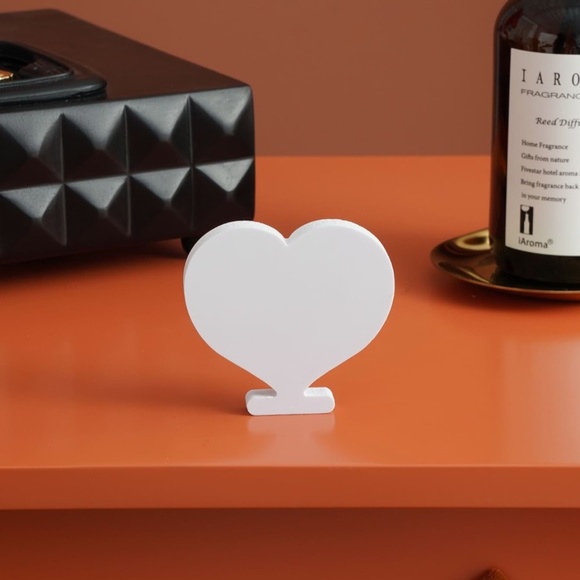 1pc Heart Shaped Art Decoration - Picture 3 of 4